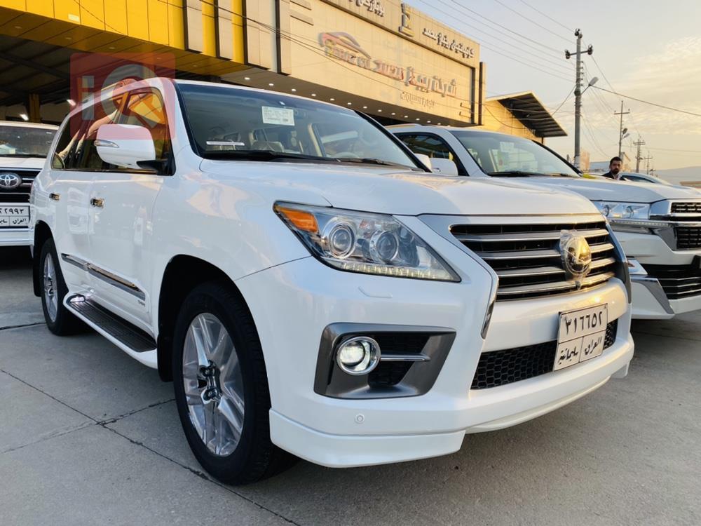 Lexus LX